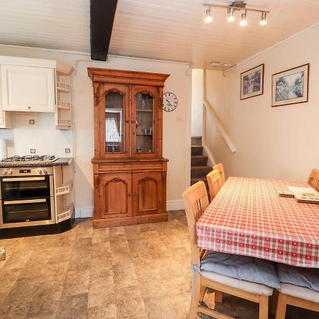 Scotch Hall Cottage Llangollen Eksteriør bilde