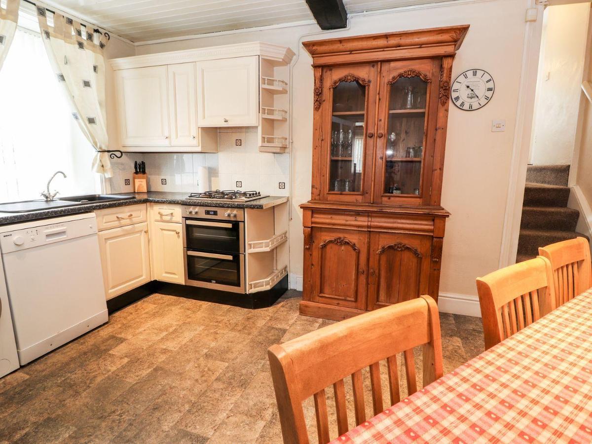 Scotch Hall Cottage Llangollen Eksteriør bilde